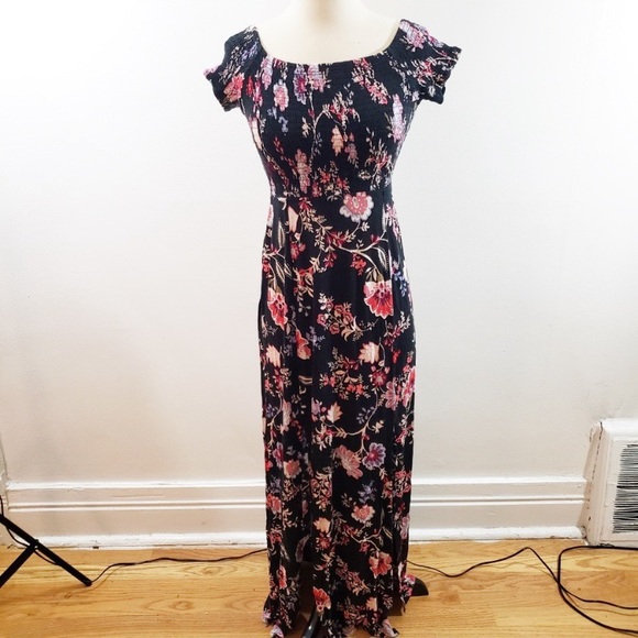 Express Dresses & Skirts - Express | Black floral rouched maxi dress